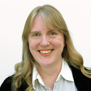 Helen Caines Headshot.