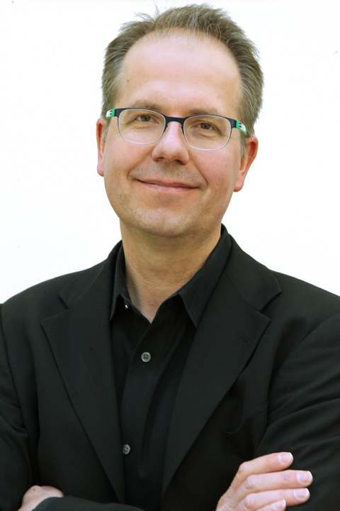 Karsten Heeger headshot.