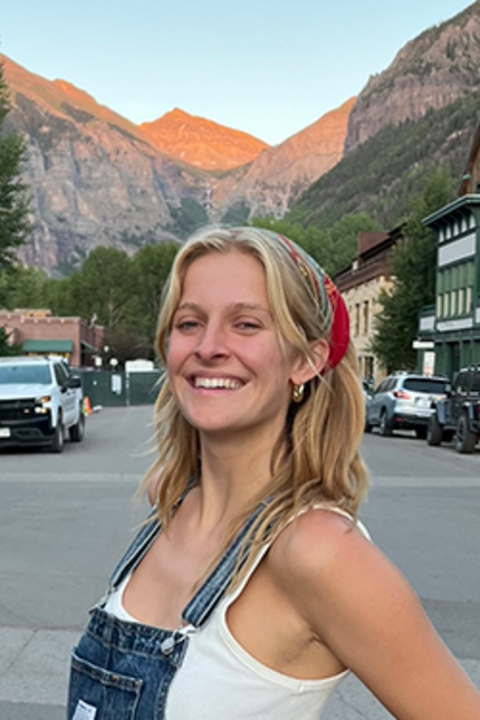 Cecily Lowe