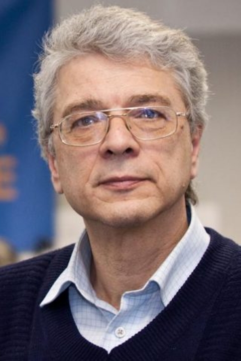 Headshot of Juergen Schukraft.