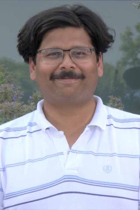 Headshot of Yogesh Patil.