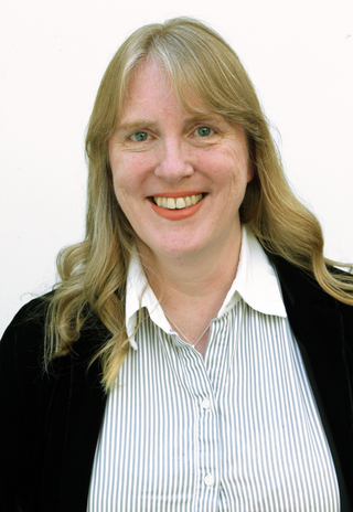 Helen Caines Headshot.