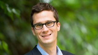 Stephen Eckel Headshot